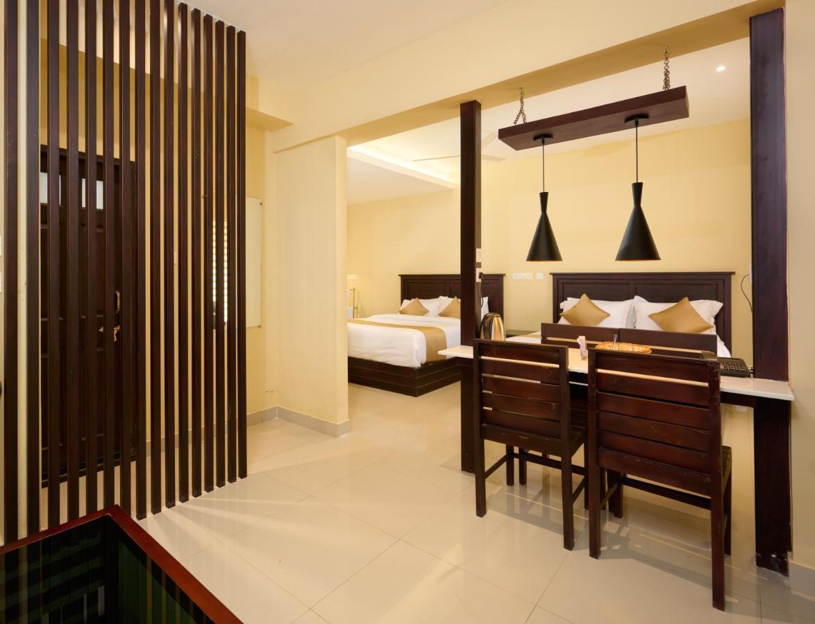 Thekkady Gavi Suites Vandiperiyār Exteriör bild